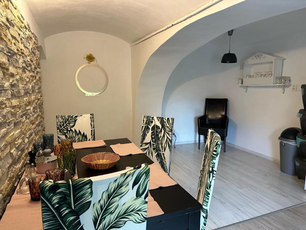 Kamenny Dum Bezdedice-machuv Kraj Holiday home